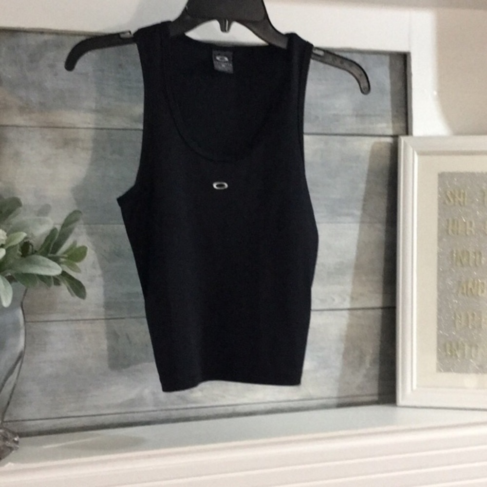 Oakley tank top